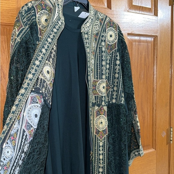 Women’s 2pc Abaya Dress Thobe Kaftan Green Gold Embroidery Dress Sz 6 US 22W 3X - Picture 7 of 10